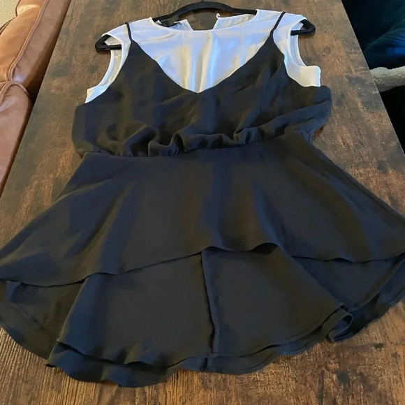 BCBGMaxAzria Black&White Layered peplum - Picture 8 of 13